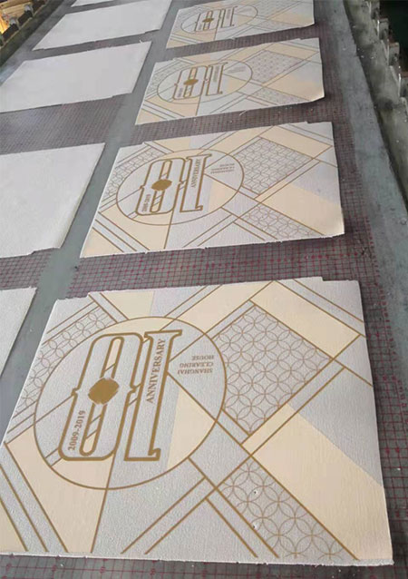 包包如何絲印logo？